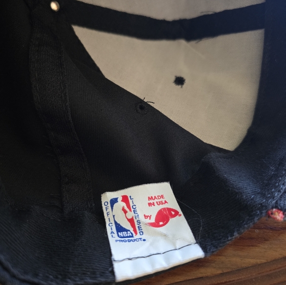 Vintage Chicago Bulls NBA World Champions 1991 Snapback Hat - Picture 4 of 9